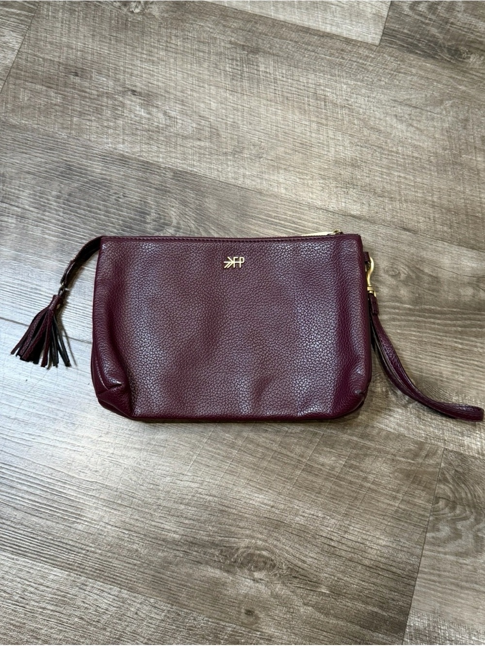 Freshly Picked Classic Zip Pouch - Red Wine like new